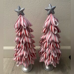 The Viral sold out Holiday Ribbon Table Tree Set in Pink & Red with Silver Star